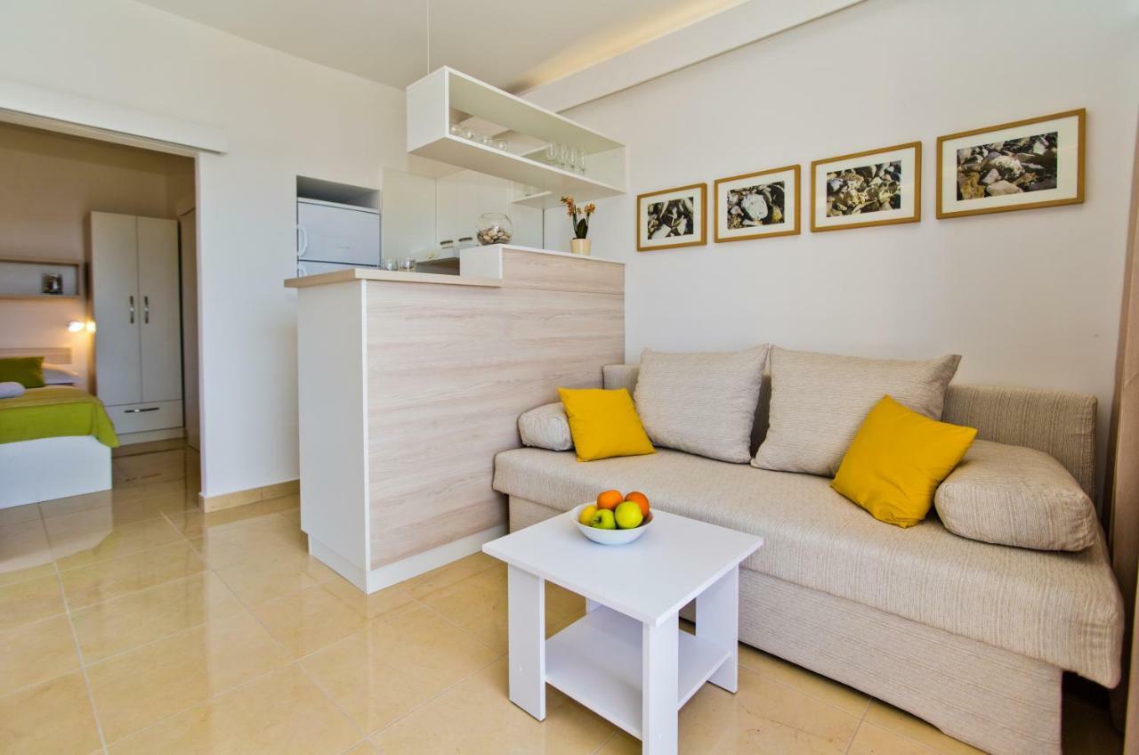 Apartments Tatjana Dominis Hvar Town Exterior photo
